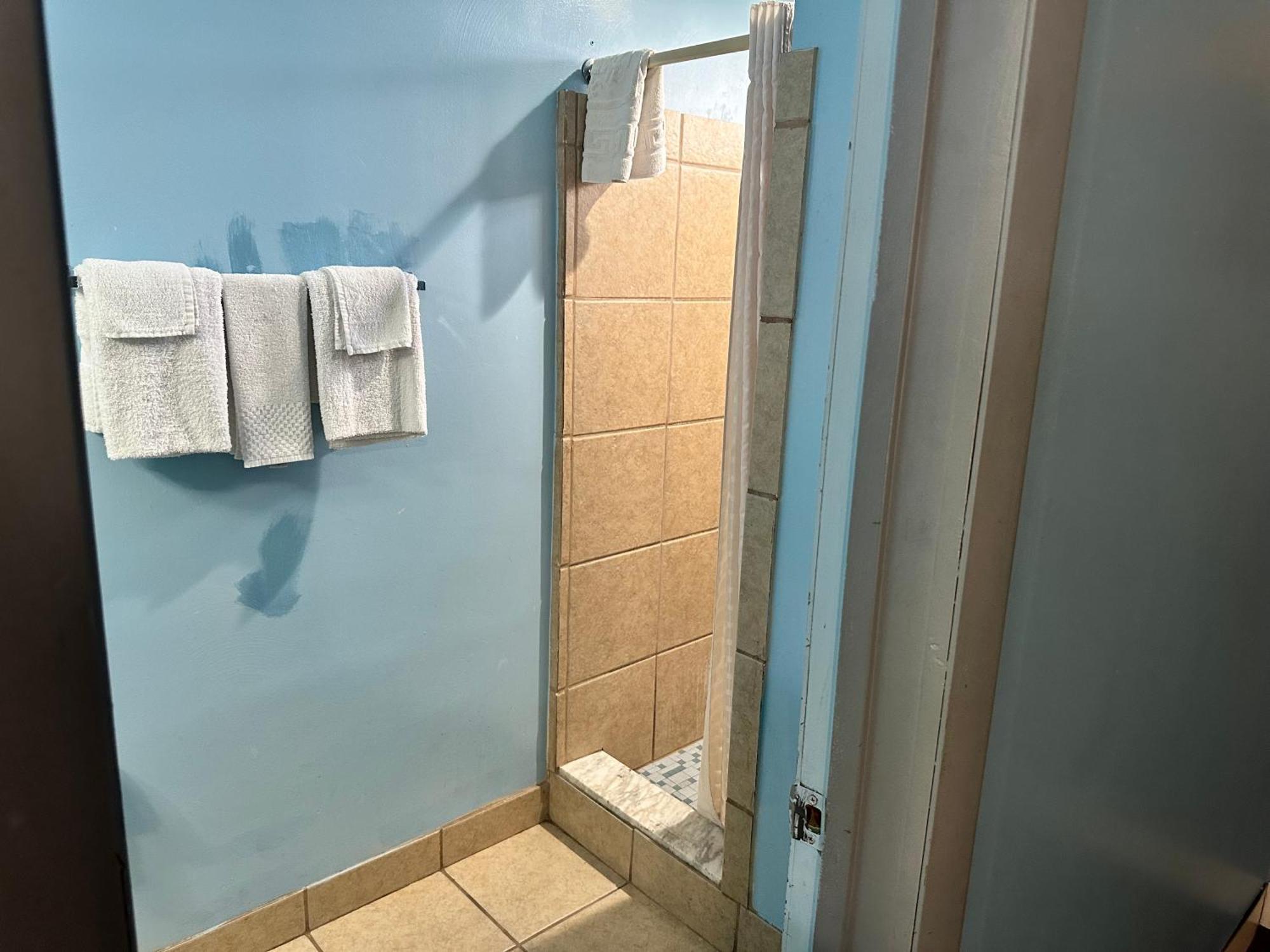 Westgate Manor Motel Austintown & Youngstown Ohio מראה חיצוני תמונה